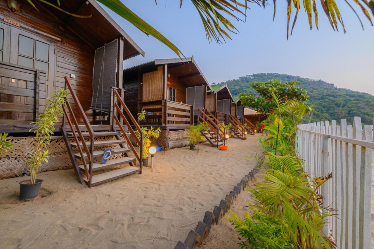 Summer Sky Beach Resort Agonda Exterior photo