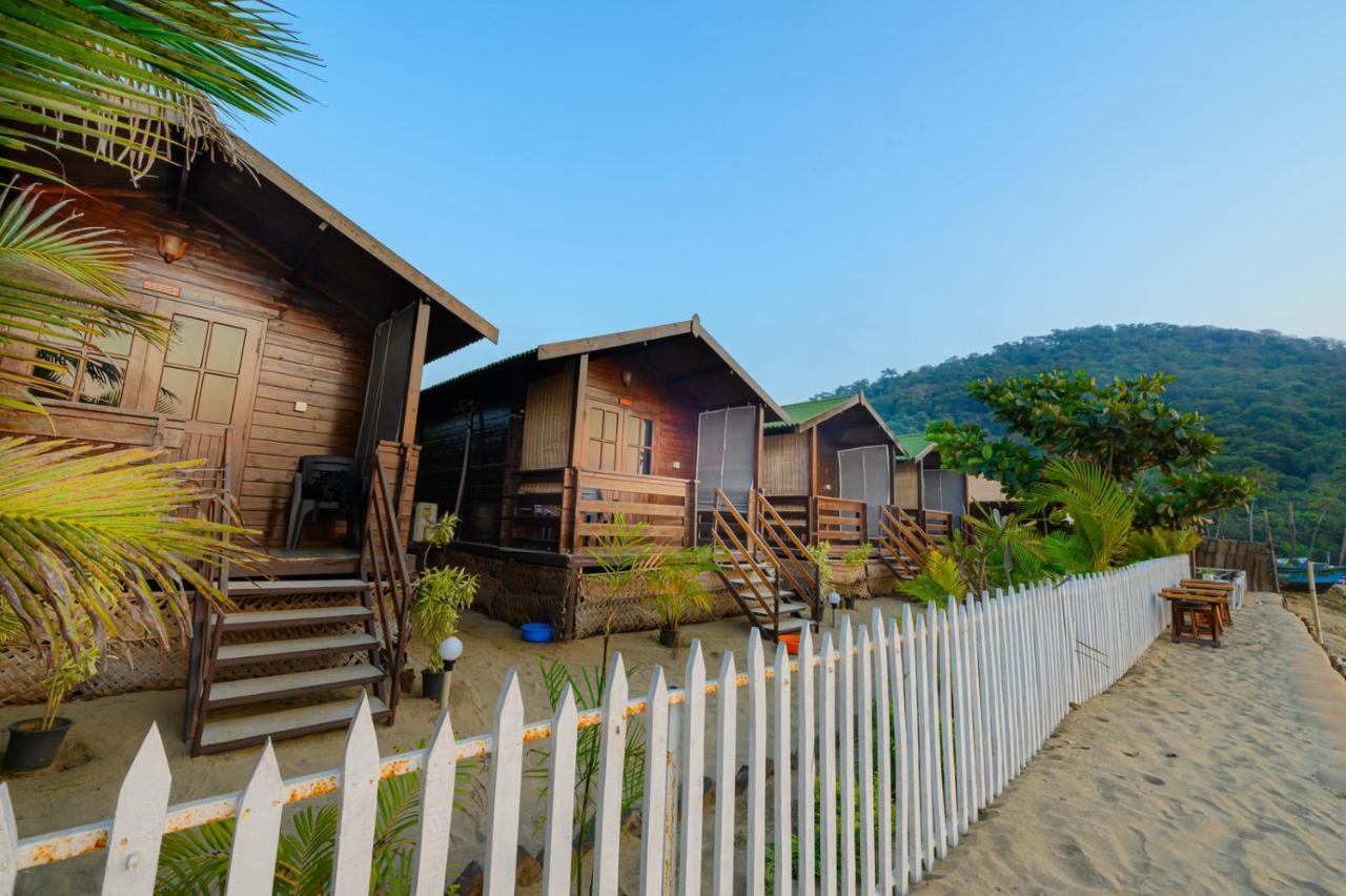 Summer Sky Beach Resort Agonda Exterior photo