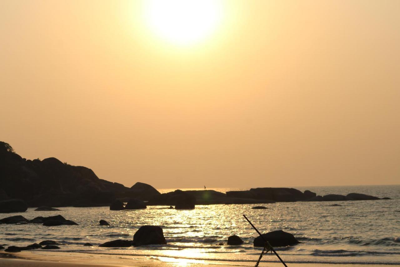 Summer Sky Beach Resort Agonda Exterior photo